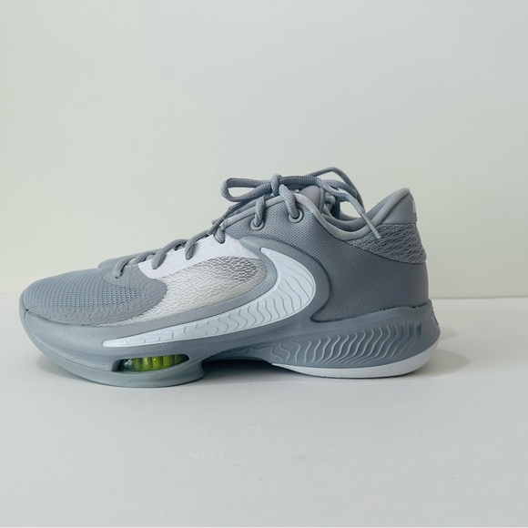 Nike Freak 4 - Picture 1 of 9